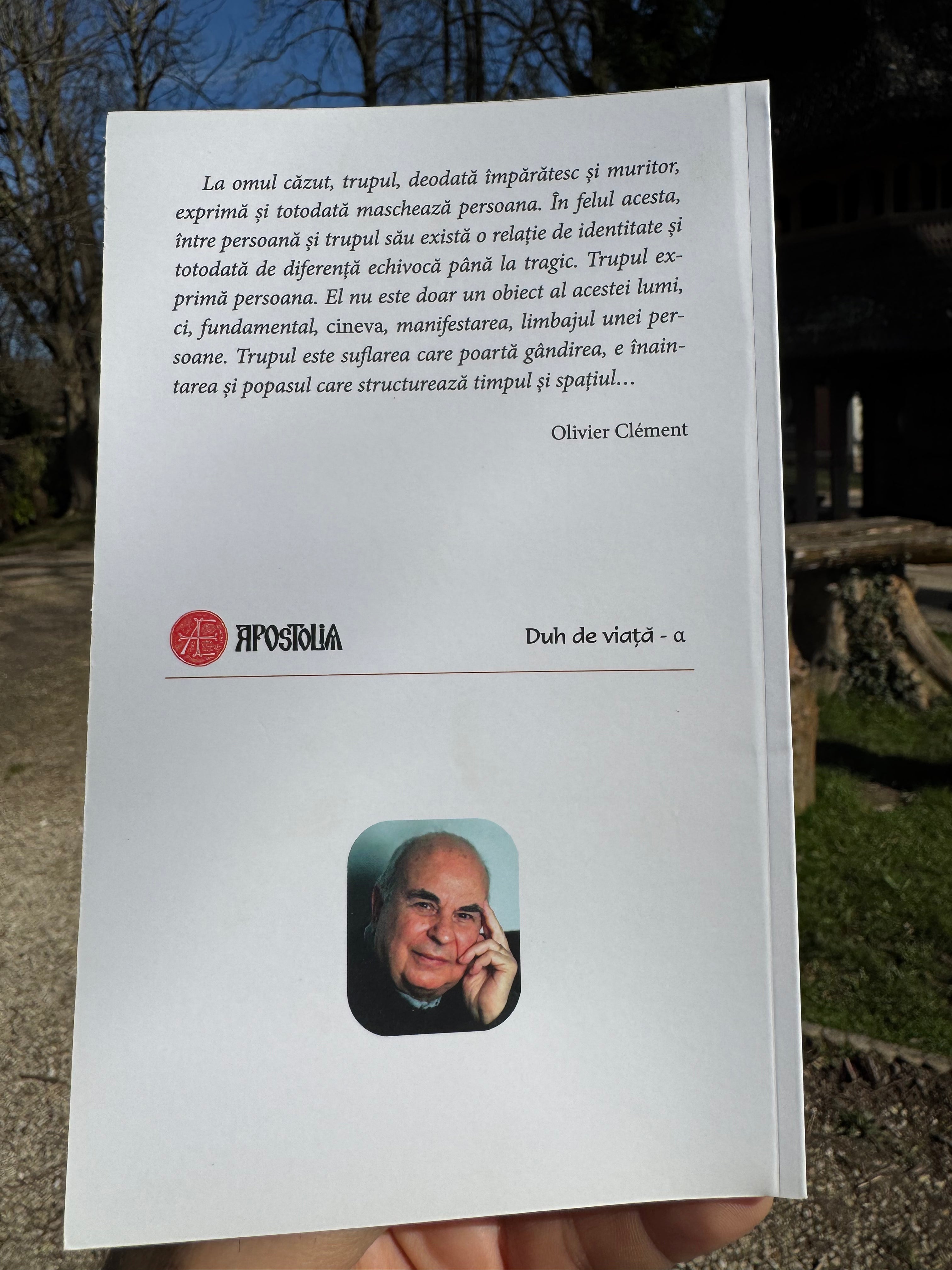 Trupul morții și al slavei